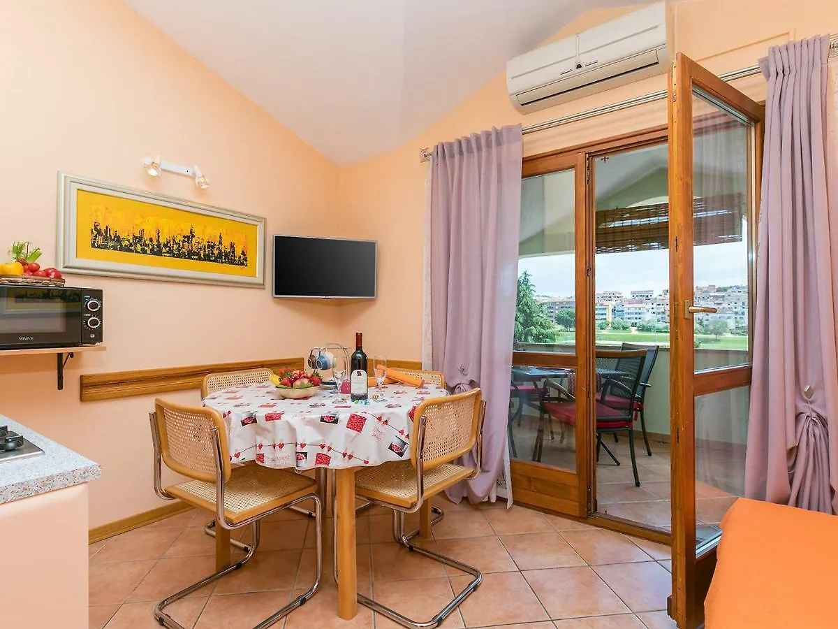 Apartments Nada Vrsar
