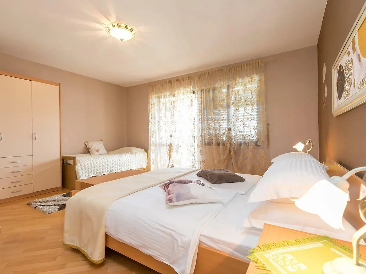 Apartments Nada Vrsar